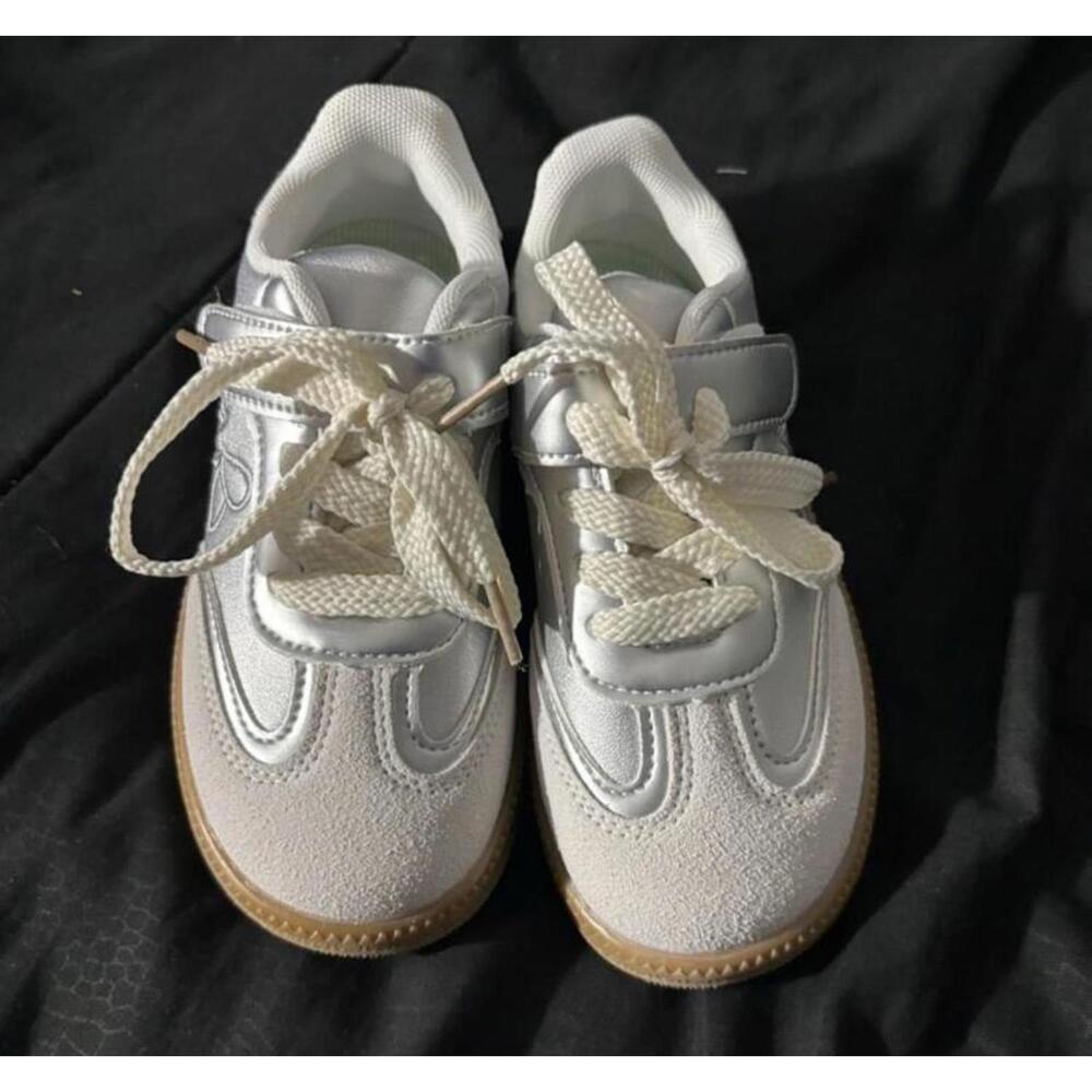 Toddler girl sneakers